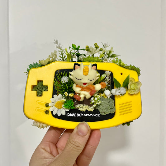 Meowth Gameboy Terrarium