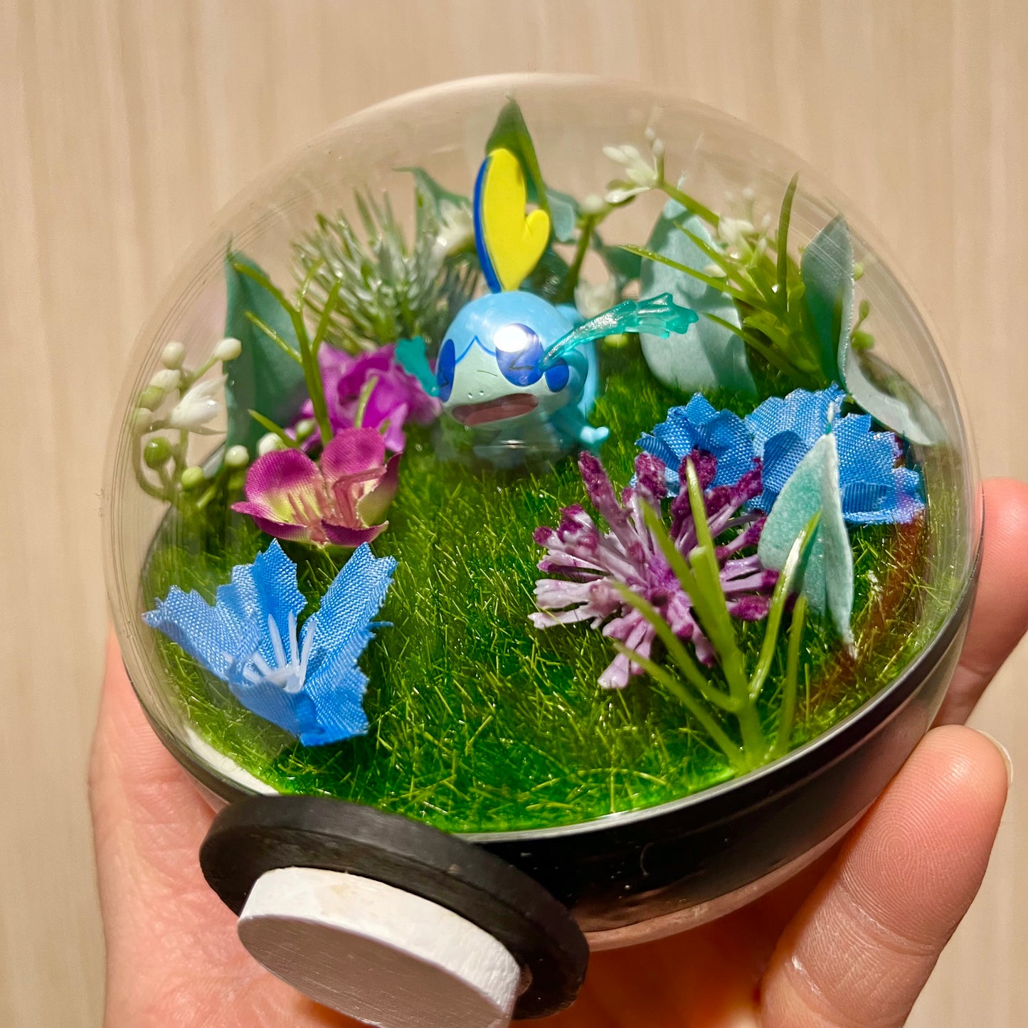 Crying Sobble Pokeball Terrarium *discount for older design*