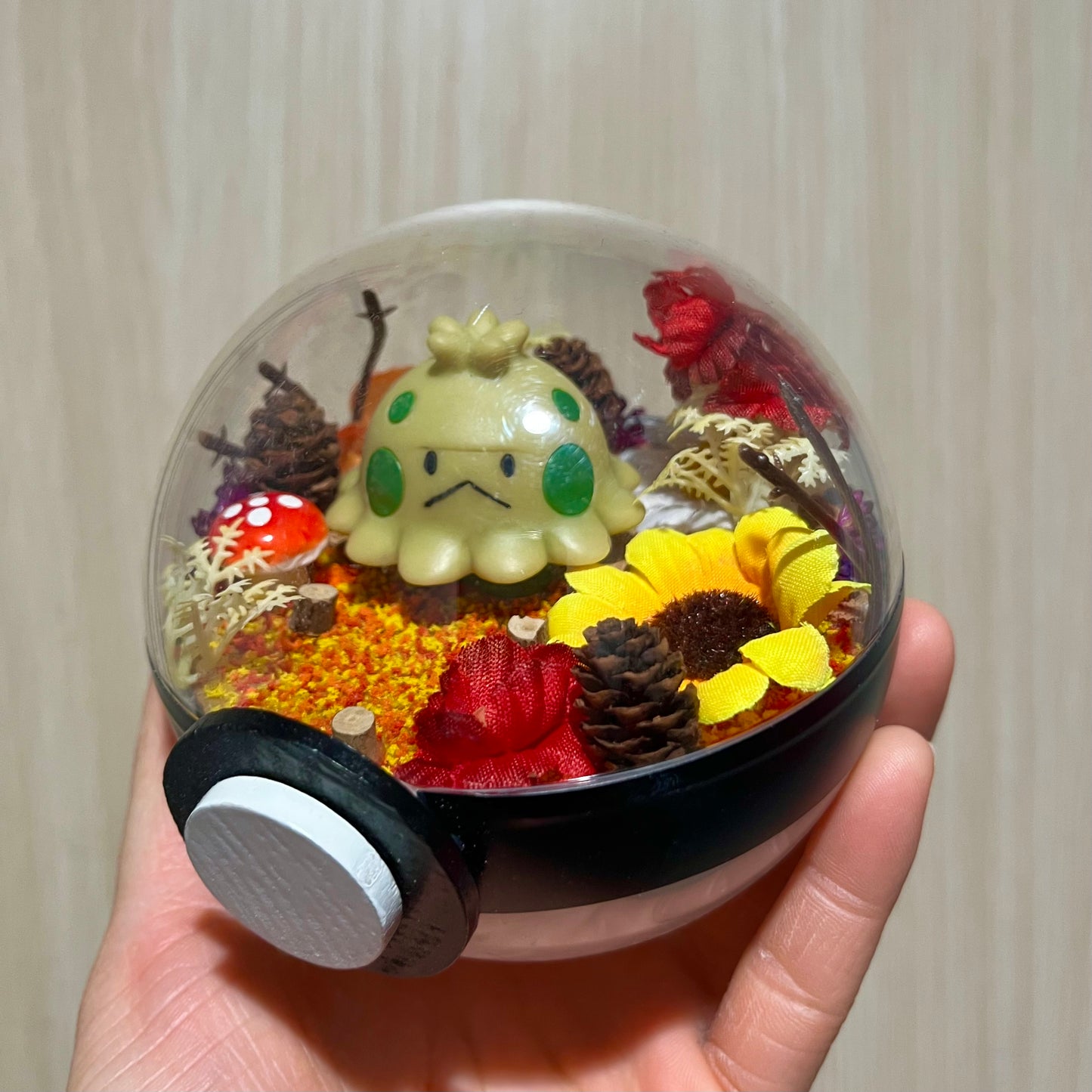 Shroomish Autumn Pokeball Terrarium *discount for older design*