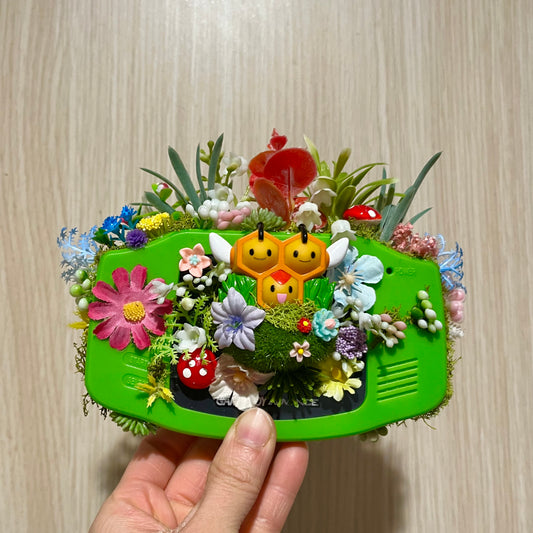 Combee Gameboy Terrarium