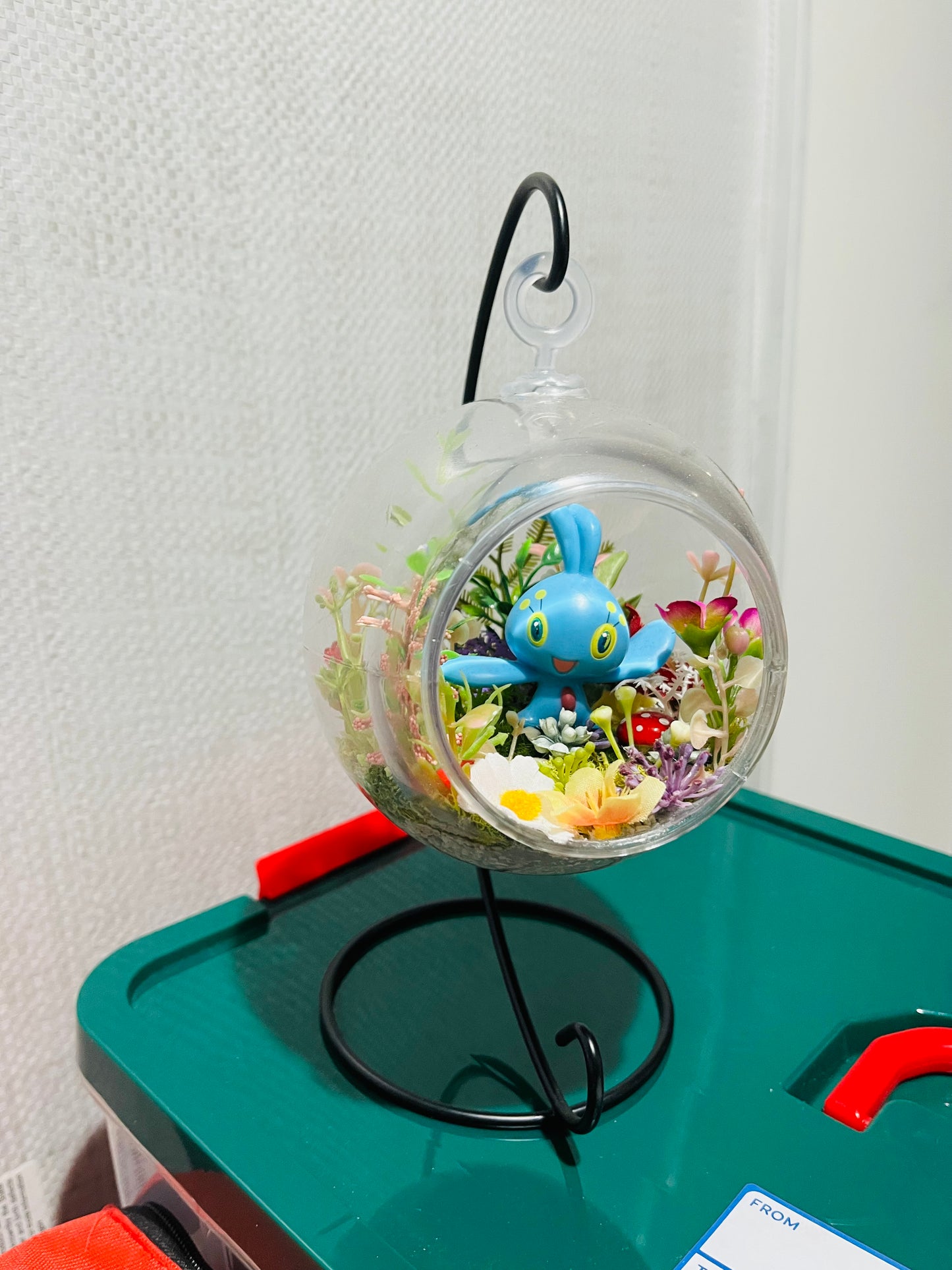 Manaphy Planter Terrarium