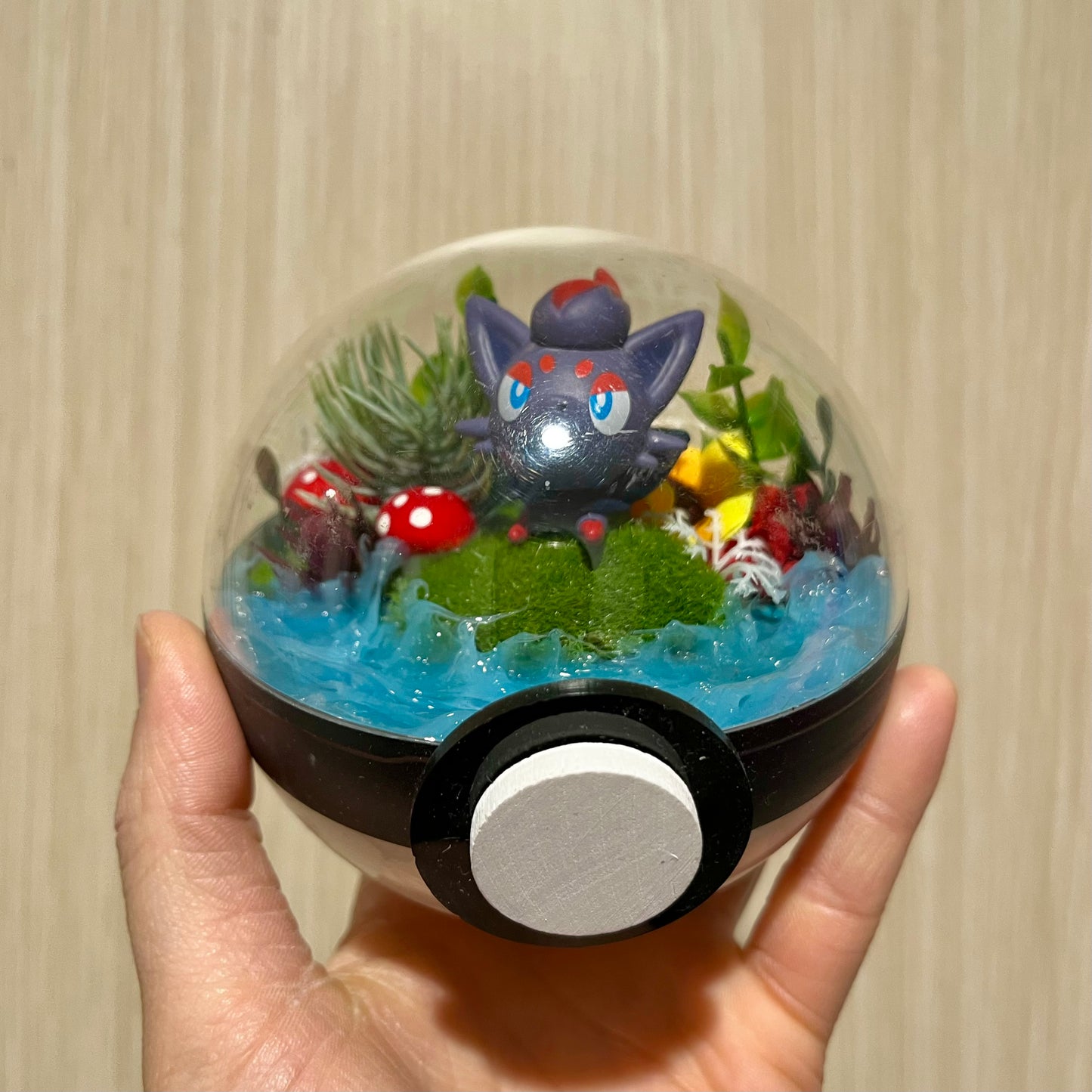 Zorua Pokeball Terrarium *discount for older design*