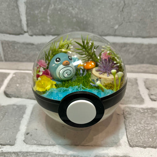 Poliwag Pokeball Terrarium