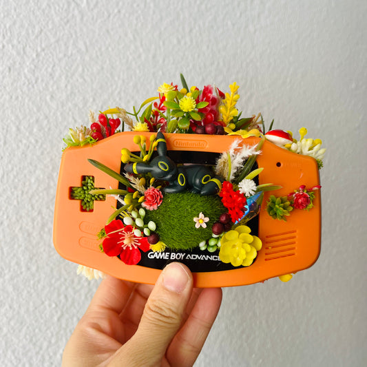Umbreon Gameboy Terrarium