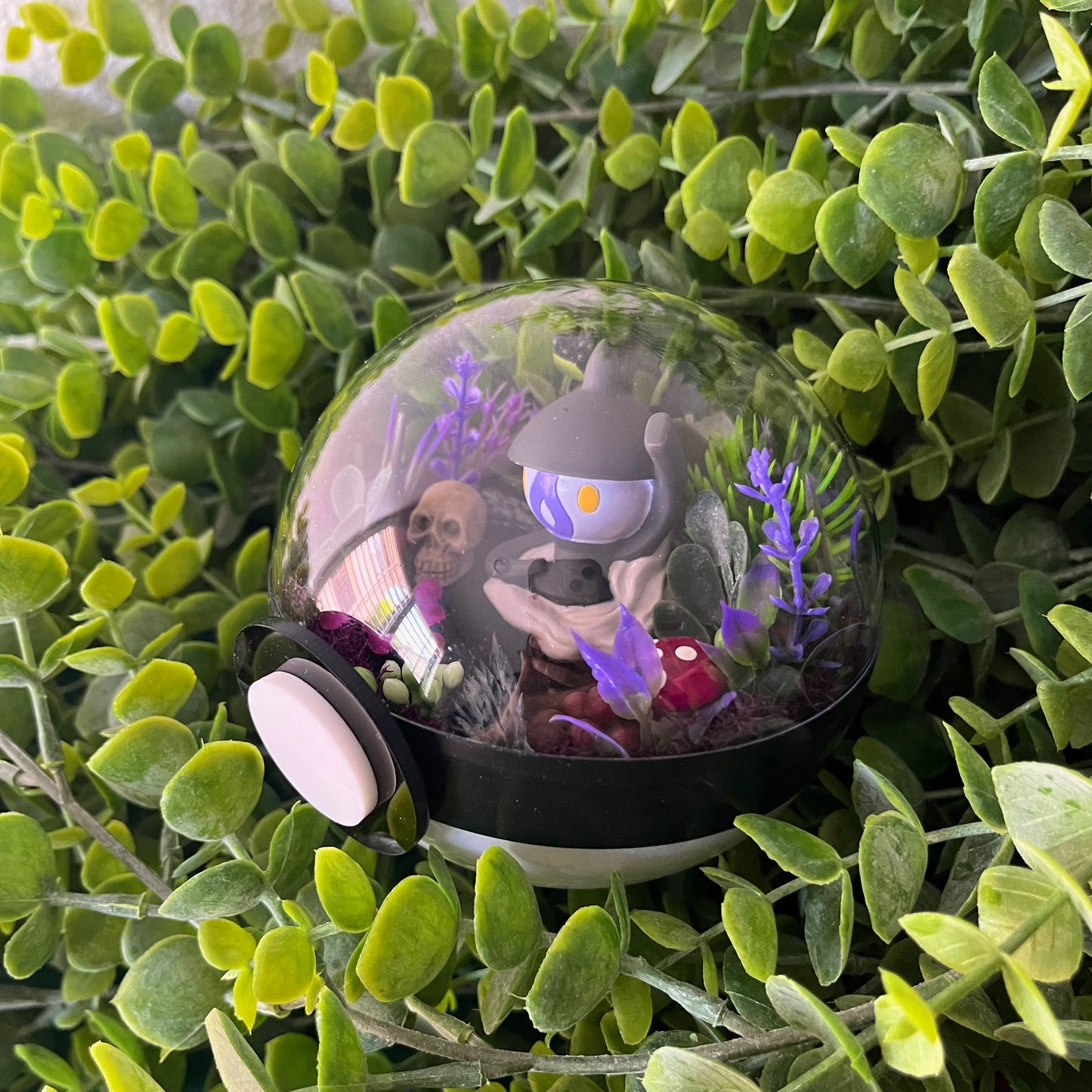 Lampent Pokeball Terrarium