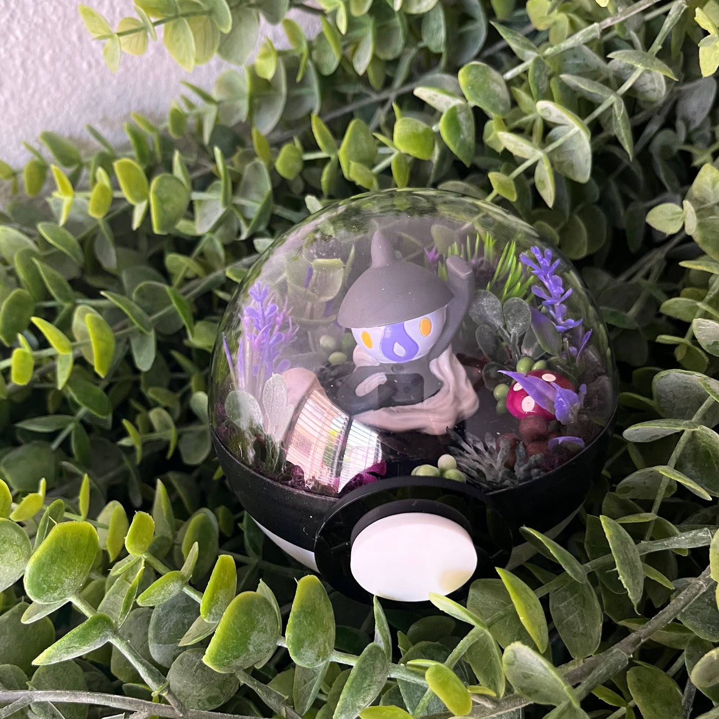 Lampent Pokeball Terrarium