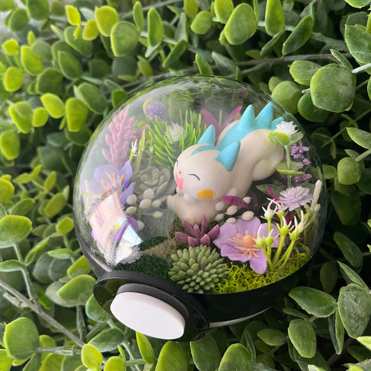 Pachirisu Pokeball Terrarium