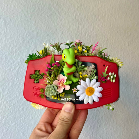Treecko Gameboy Terrarium