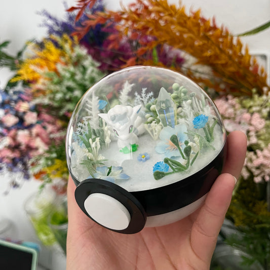 Alolan Vulpix Pokeball Terrarium